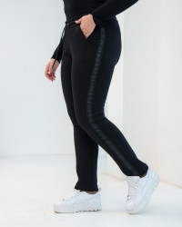 Спортивные штаны женские БАТАЛ на флисе (черный) оптом 59123087 БЗ-26-4