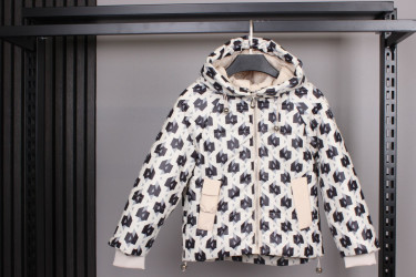 Куртки демисезонні дитячі оптом