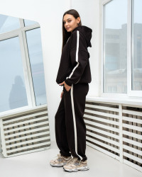 Спортивні костюми жіночі оптом