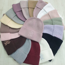 Шапки жіночі на флісі оптом 