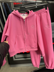 Спортивні костюми жіночі оптом