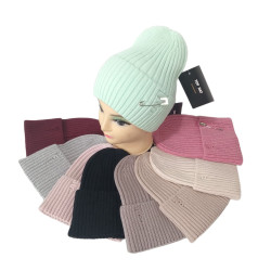 Шапки жіночі оптом 