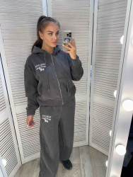 Спортивні костюми жіночі оптом