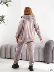 Спортивні костюми жіночі оптом