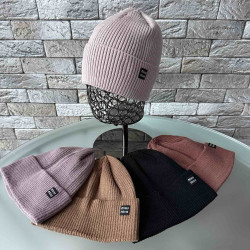 Шапки жіночі оптом