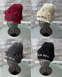 Шапки жіночі оптом