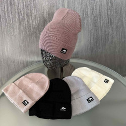 Шапки жіночі оптом 