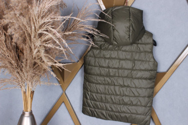 Жилетки подростковые (khaki) оптом 01689573 45569-9