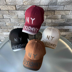 Кепки жіночі оптом