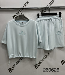 Спортивні костюми жіночі оптом