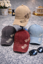 Кепки жіночі оптом