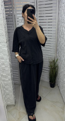 Костюми жіночі оптом ---