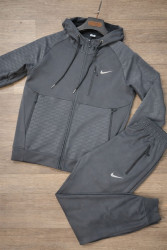 Спортивні костюми чоловічі оптом