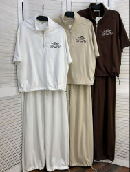 Костюми жіночі оптом