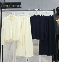 Костюми жіночі оптом --