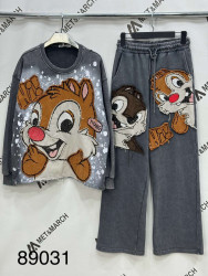 Спортивні костюми жіночі оптом