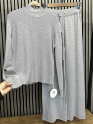 Костюми жіночі оптом ---