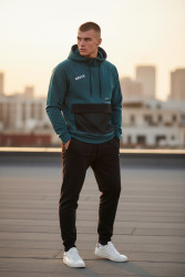 Спортивні костюми чоловічі оптом