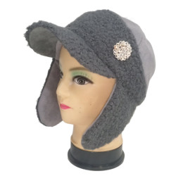 Шапки - вушанки жіночі оптом