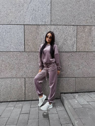 Спортивні костюми жіночі оптом