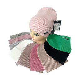 Шапки жіночі оптом