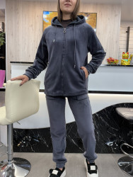 Спортивні костюми жіночі оптом