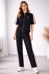 Спортивні костюми жіночі оптом ---