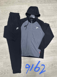 Спортивні костюми чоловічі оптом