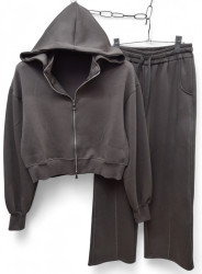 Спортивні костюми жіночі оптом