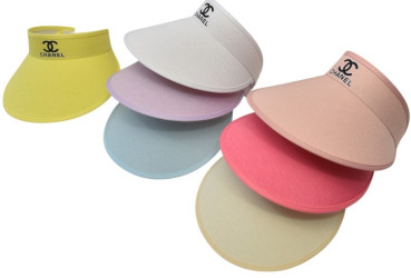 Кепки жіночі оптом