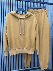 Спортивні костюми жіночі оптом ---