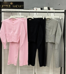 Костюми жіночі оптом -- 