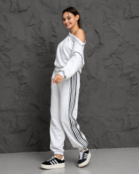 Спортивні костюми жіночі оптом