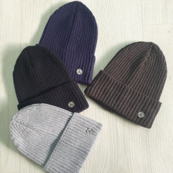Шапки чоловічі оптом 