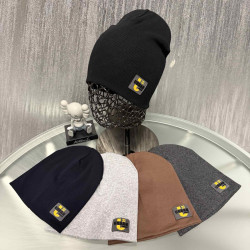 Шапки підліткові оптом