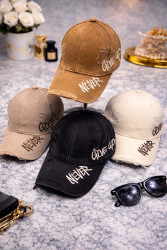 Кепки жіночі оптом