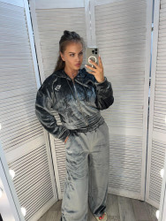 Спортивні костюми жіночі оптом