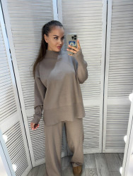 Костюми жіночі оптом