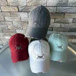 Кепки жіночі оптом