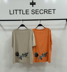 Футболки жіночі оптом -- 