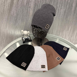 Шапки підліткові оптом