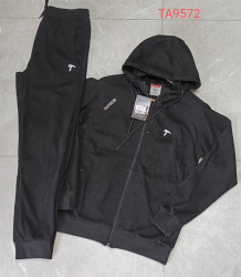 Спортивні костюми чоловічі оптом