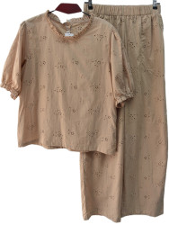 Костюми жіночі оптом