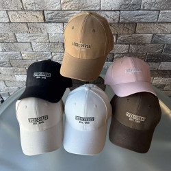 Кепки жіночі оптом