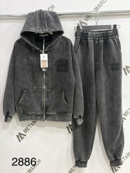 Спортивні костюми жіночі оптом