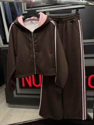 Спортивні костюми жіночі оптом