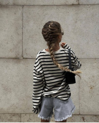 Светри жіночі оптом 