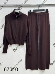 Костюми жіночі оптом