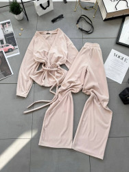 Костюми жіночі (2-ка) оптом -- 