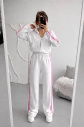 Спортивні костюми жіночі оптом